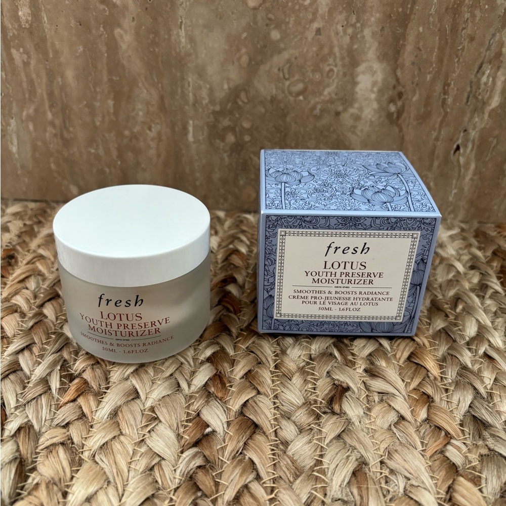 Brand new Fresh Lotus Youth Preserve Moisturizer